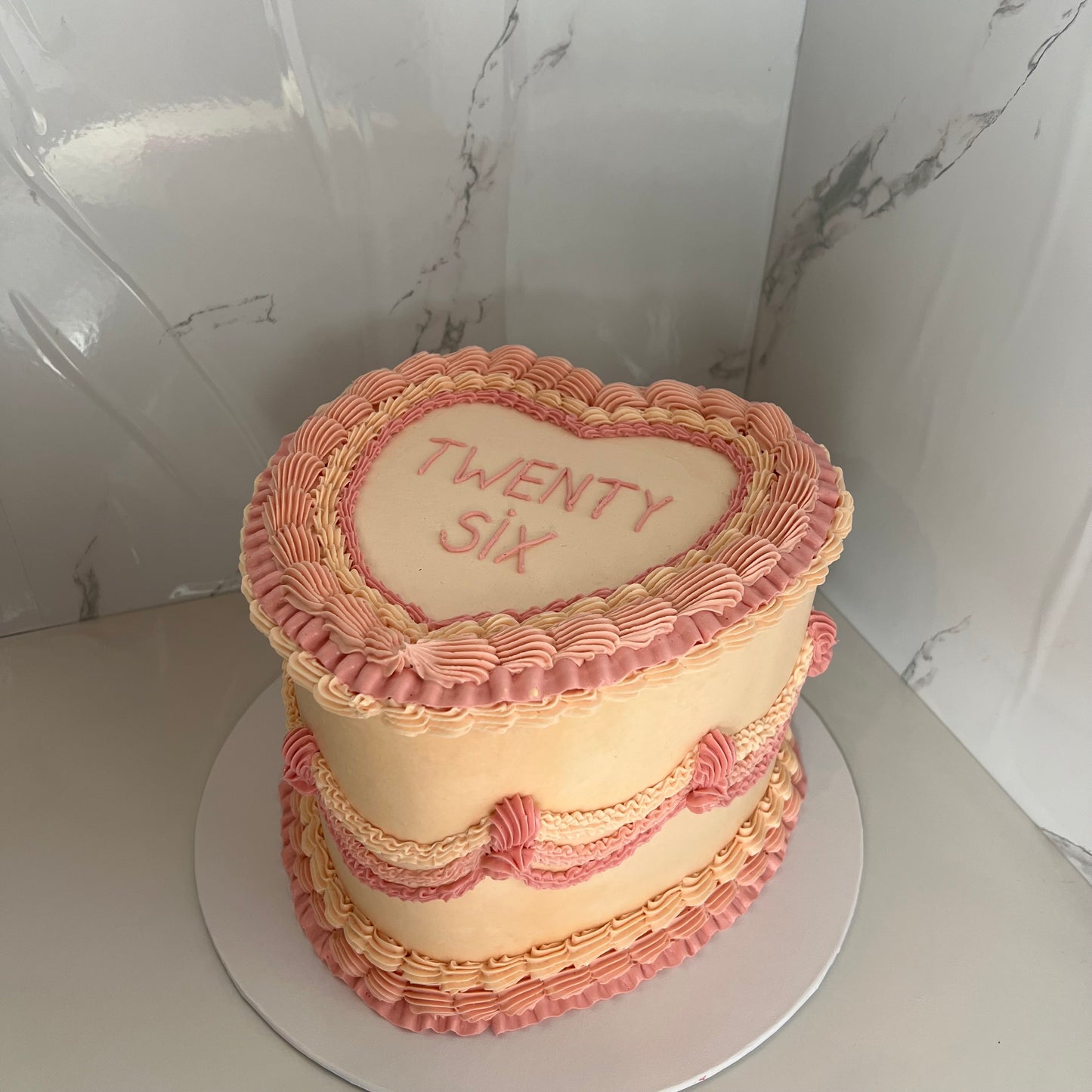 Taart - Vintage Heart 12-16 personen