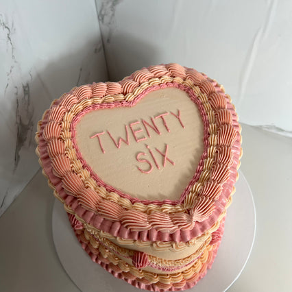 Taart - Vintage Heart 12-16 personen